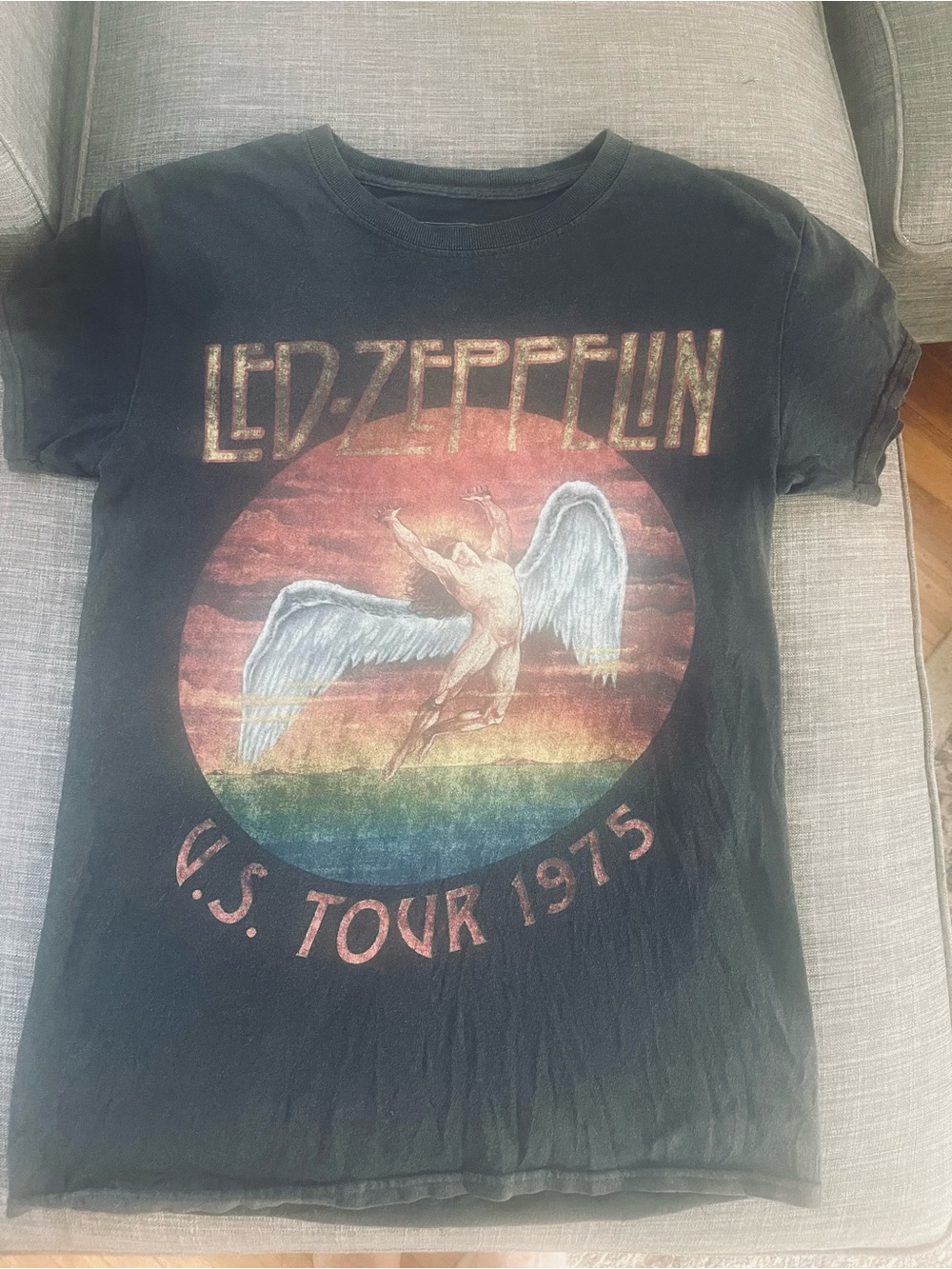 Vintage authentic Led Zeppelin concert T-shirt. Small